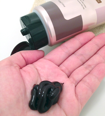 マテリアルウーマン✖️20&ヘブンズドア ✖️20 トリートメントセット こんなの待ってた！白髪がきっちり染まるカラートリートメント｜石澤