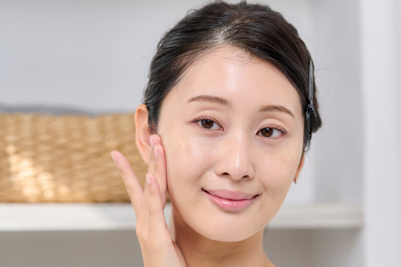 紫外線予報 うるおすUVセラムM｜1本でスキンケアから日焼け止めまで