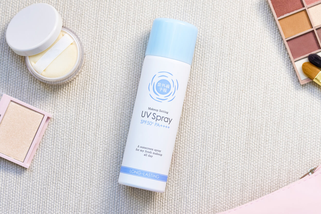 ファンデもアイブロウも一日中ピタッ！ メイク崩れ知らず